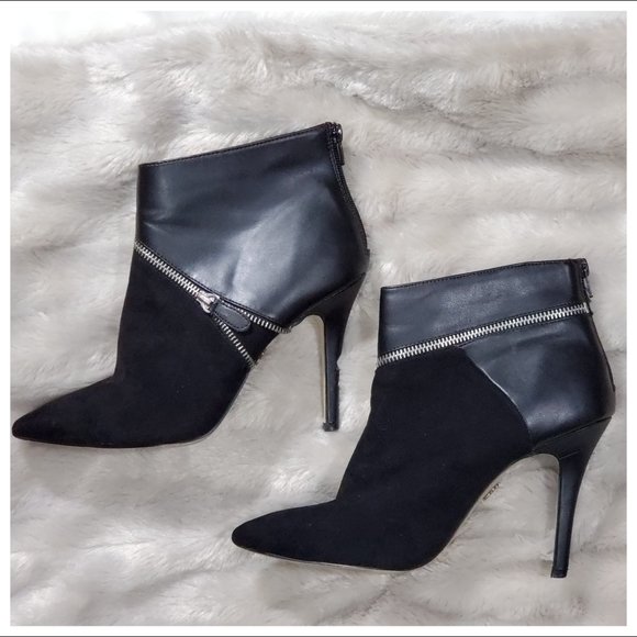 Rock & Republic Black Leather/Suede Ankle Bootie - Picture 1 of 7